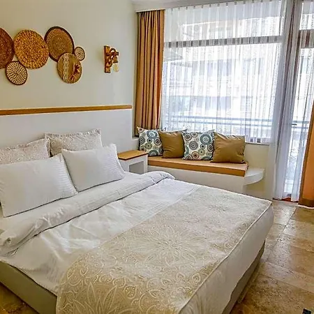 Mavi Cam Ayvalik Отель 3*